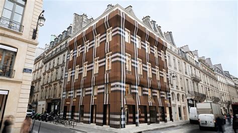 The Burberry Rue Saint